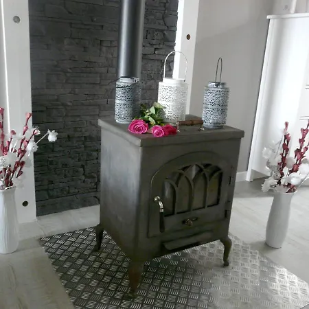 Hébergement de vacances Maison De 5 Avec Jardin Amenage Et Wifi A Catherine A 4 Km De La Plage Sainte-Catherine (Puy-de-Dome)